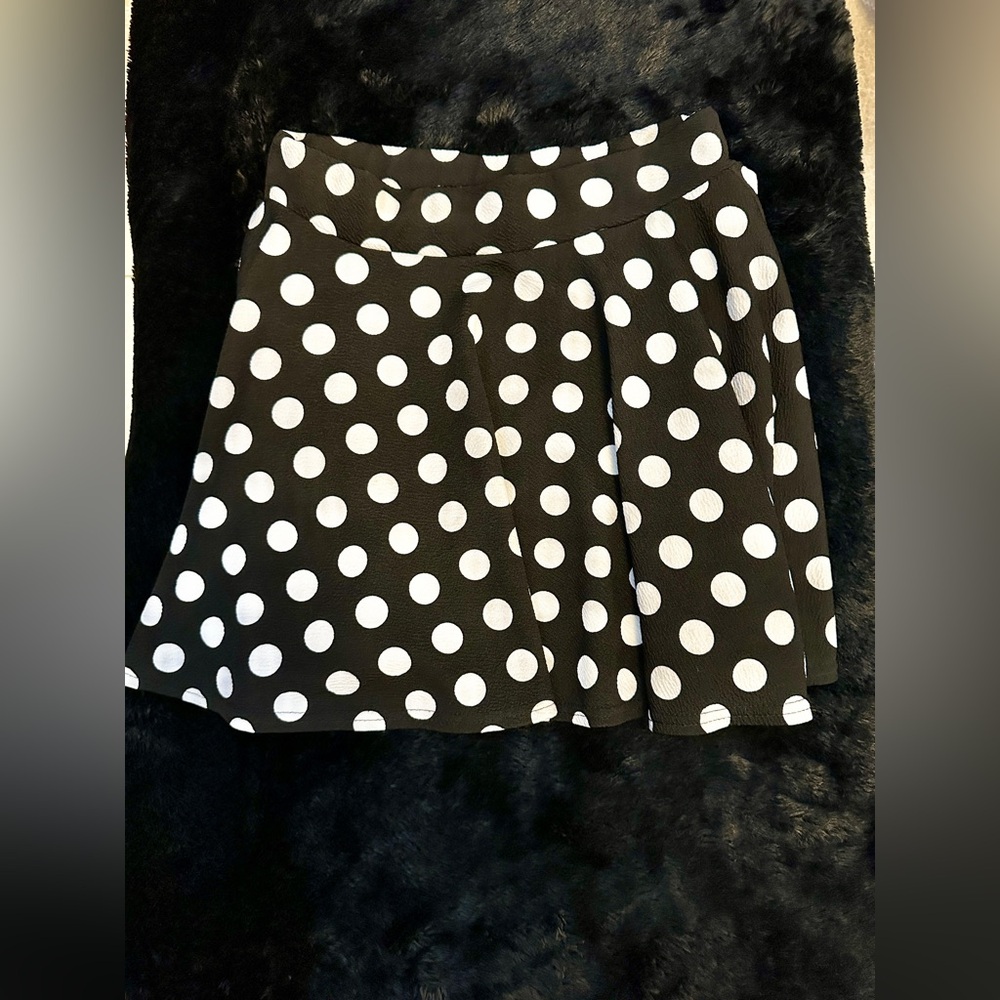 ‼️New Year’s Clearance‼️ Polka Dot Black and White Skirt Size S/M